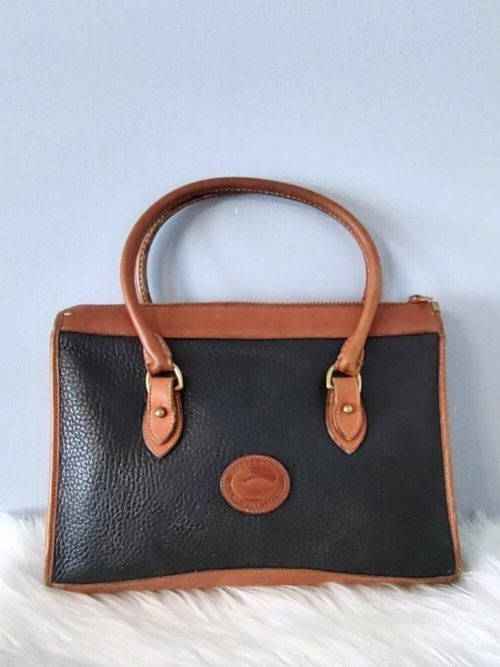 Dooney & Bourke vintage 90s leather satchel EUC
